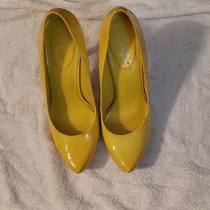 Yellow shoes